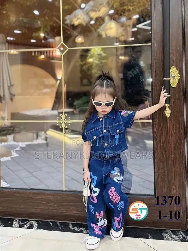 Beautiful 2pcs Wear For A Girl