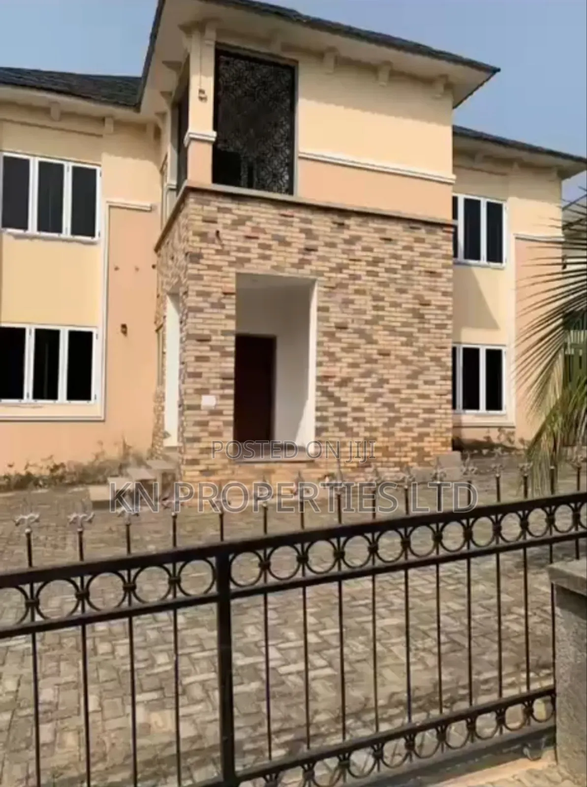 5bdrm Duplex in Estate Katampe for rent