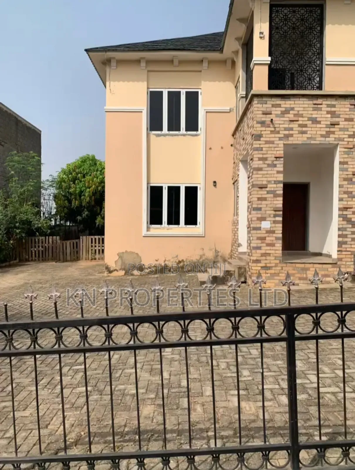 5bdrm Duplex in Estate Katampe for rent