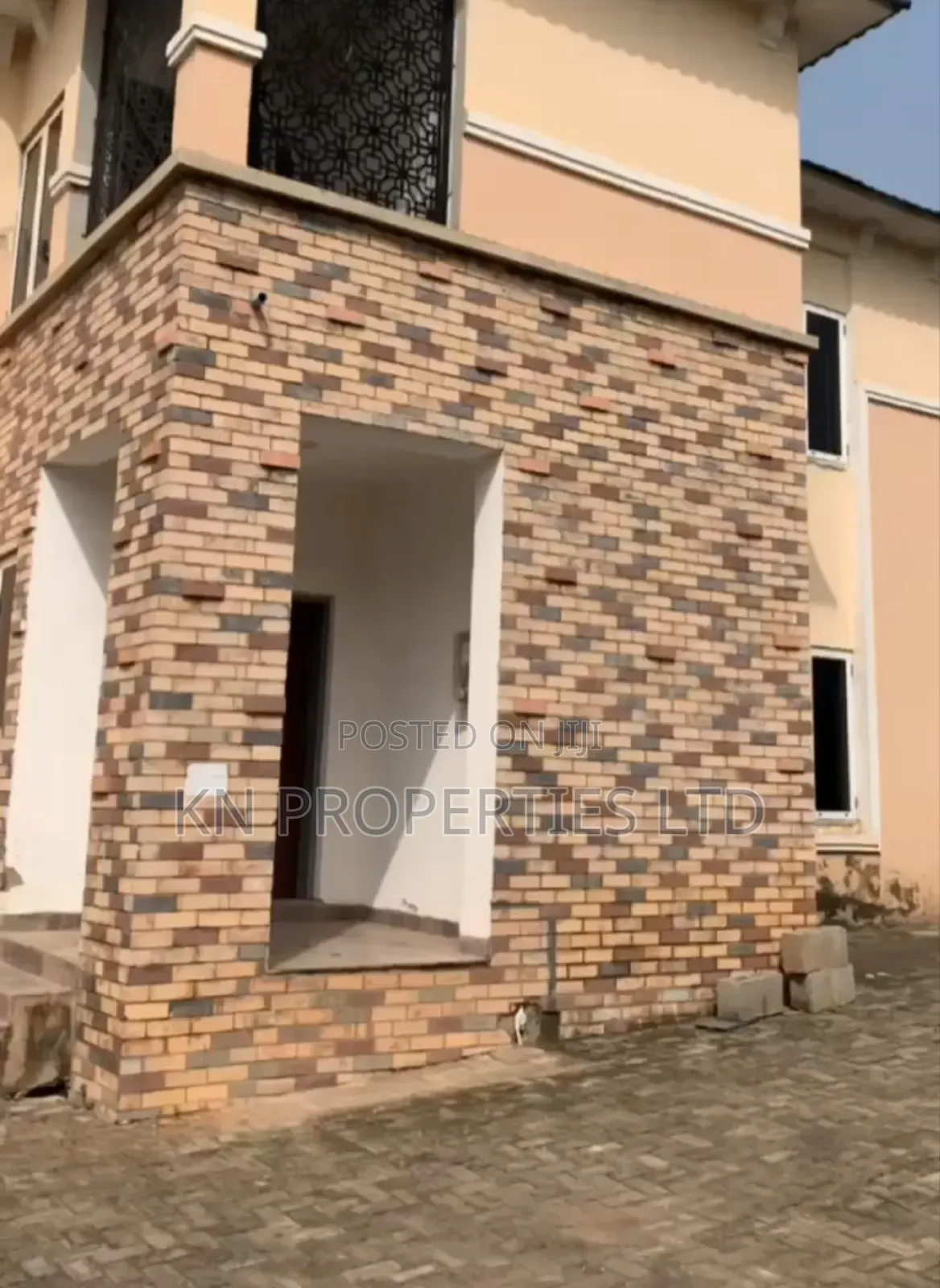 5bdrm Duplex in Estate Katampe for rent
