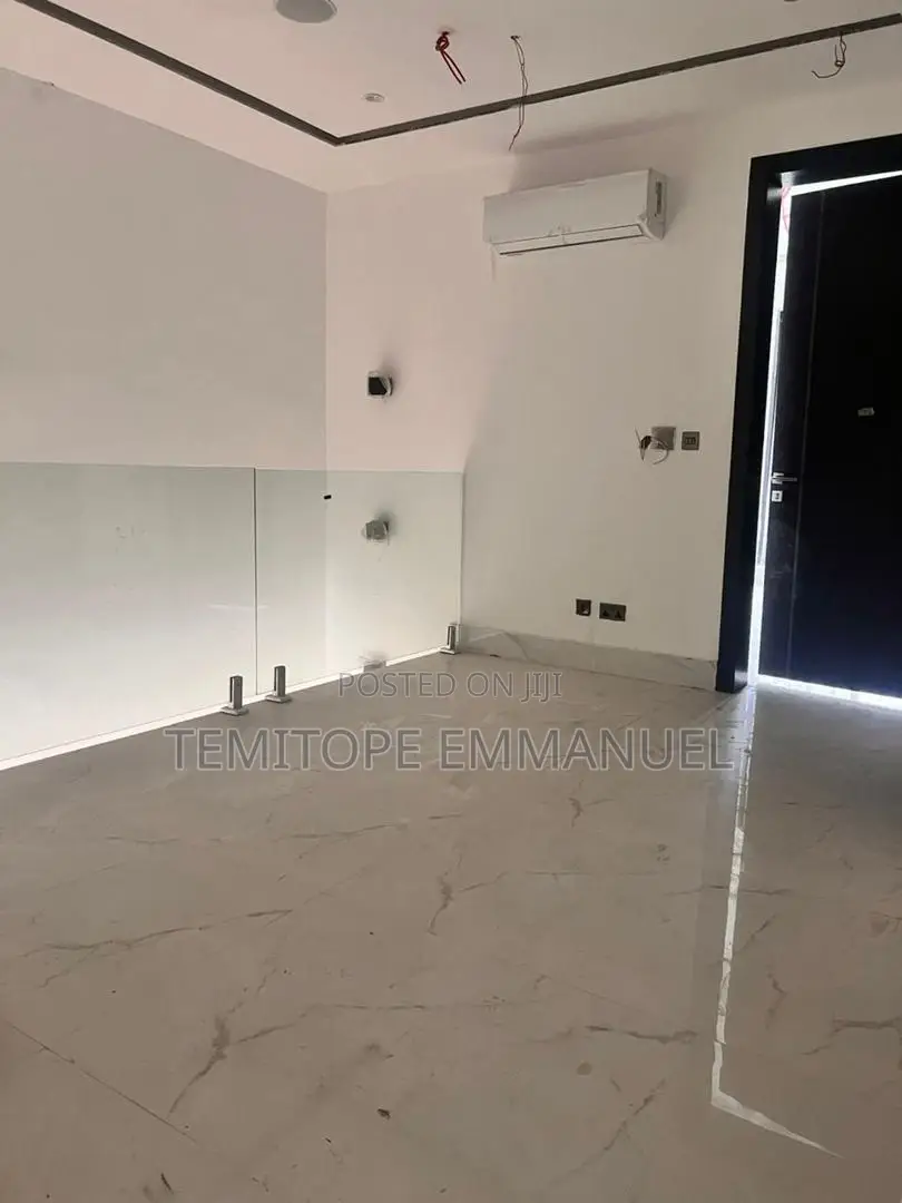 Furnished 4bdrm Townhouse / Terrace in Banana Island Road, Ikoyi