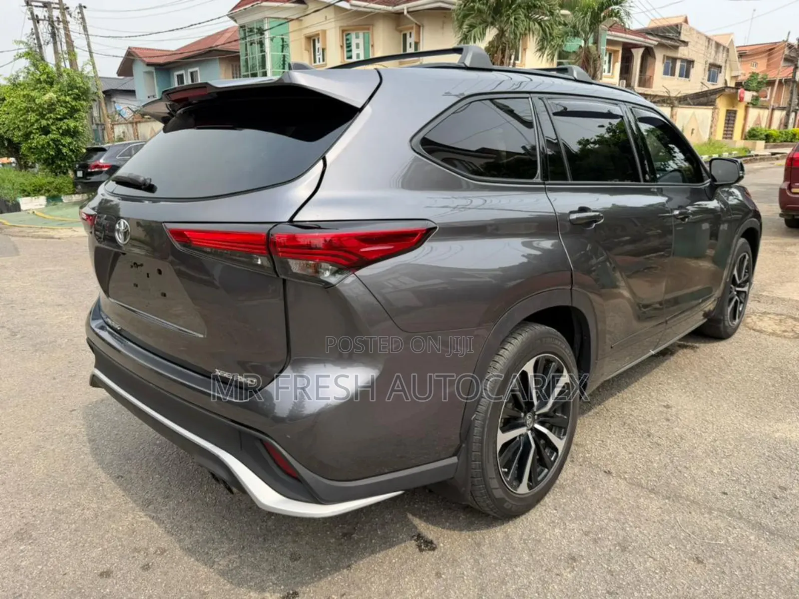 Toyota Highlander XSE 2022 Gray