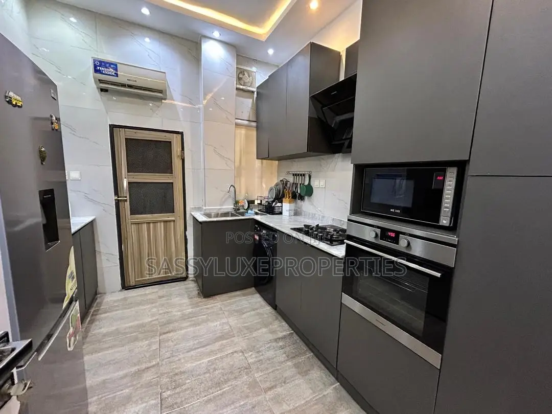 New Luxurious 2 Bedroom in Ikaja