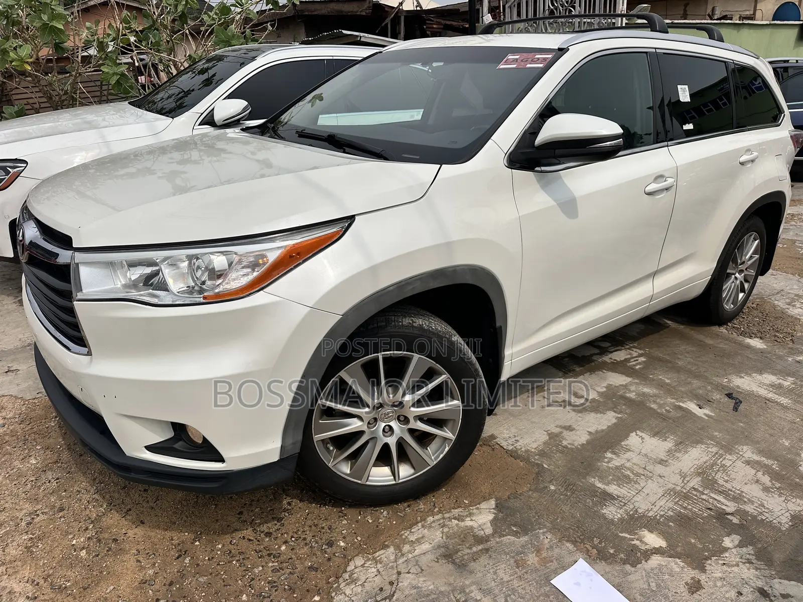 Toyota Highlander XLE 4dr SUV AWD (3.5L 6cyl 6A) 2015 White
