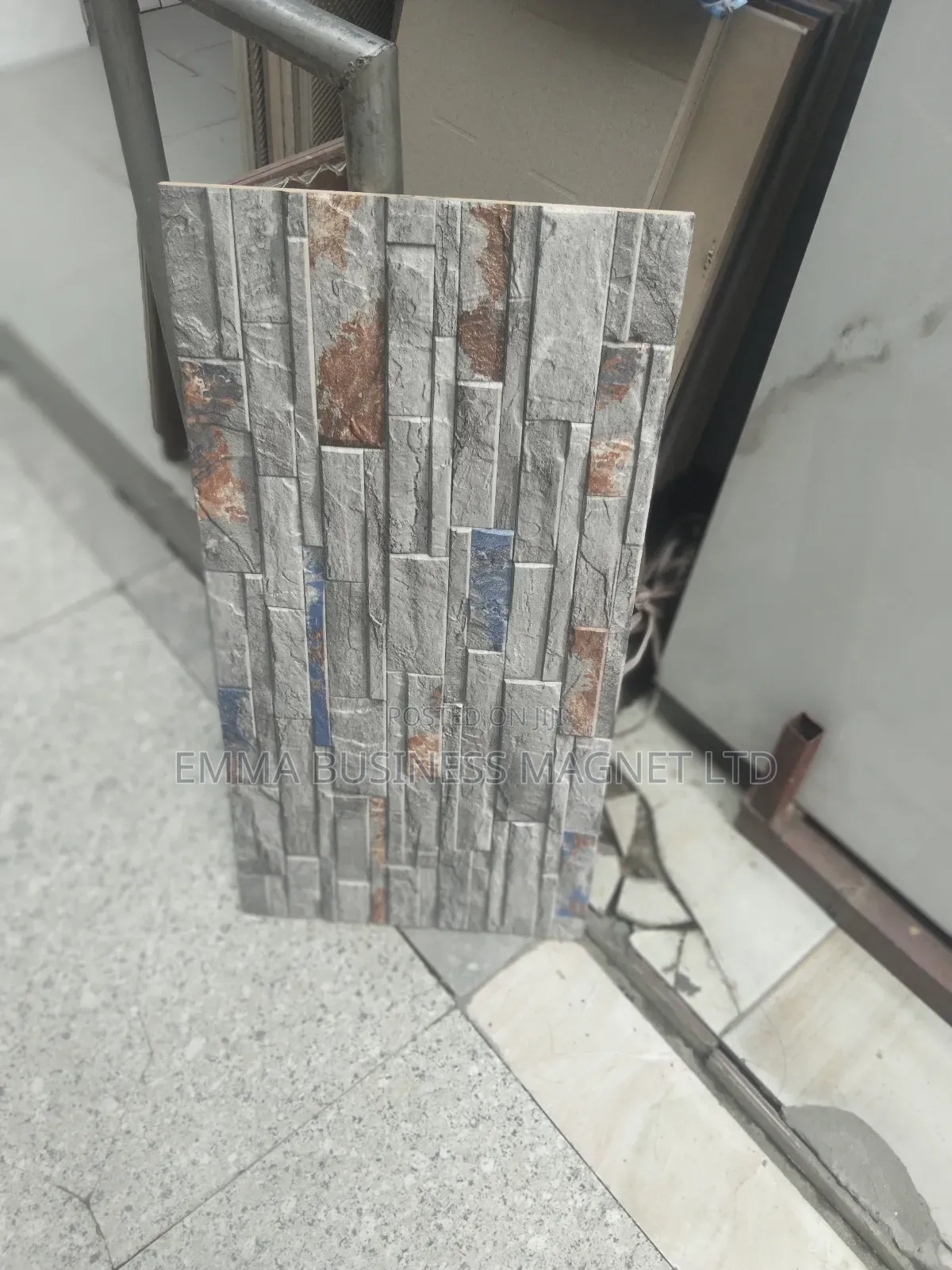 High Quality India Crack Outside Walls Tiles