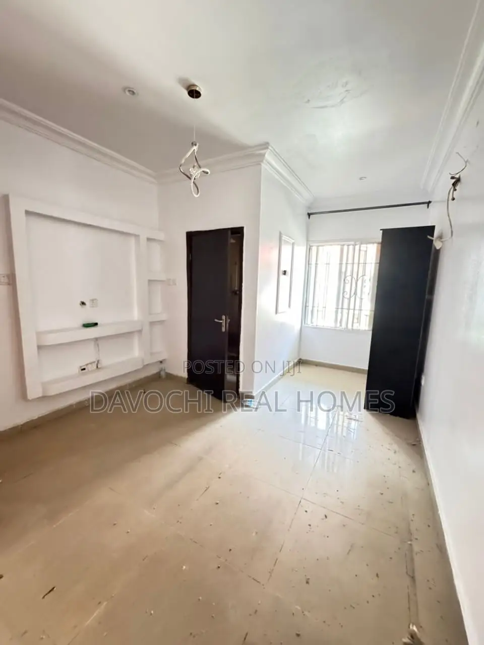 2bdrm Bungalow in Orchid Road, Lekki Phase 2 for rent