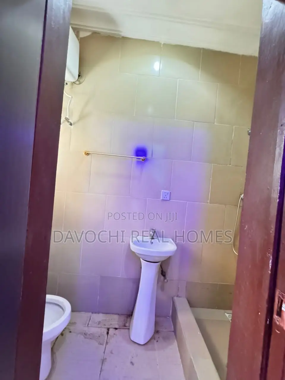 2bdrm Bungalow in Orchid Road, Lekki Phase 2 for rent