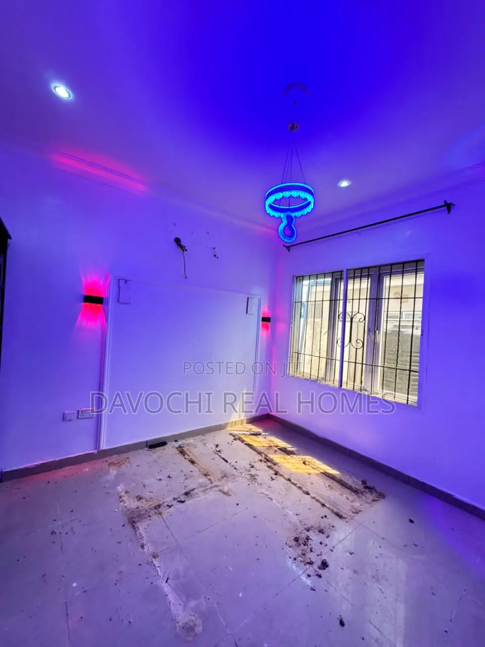 2bdrm Bungalow in Orchid Road, Lekki Phase 2 for rent