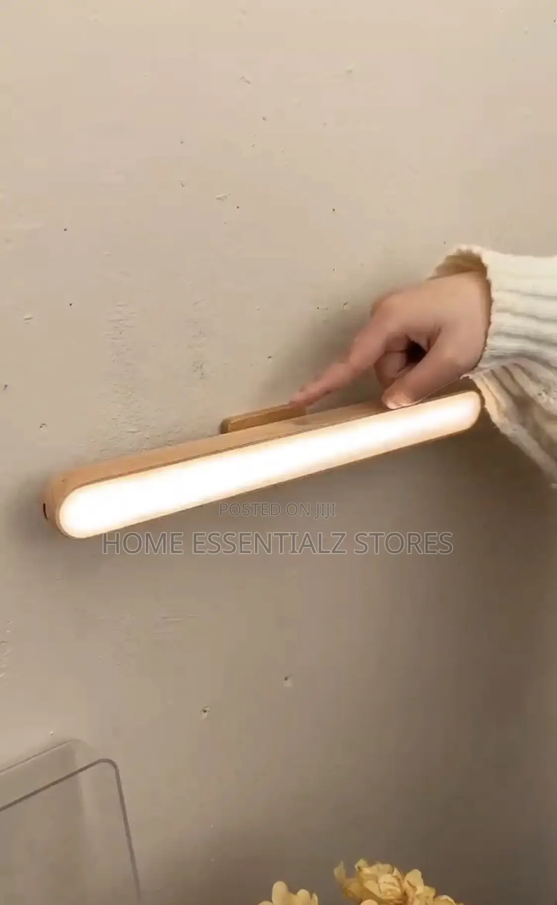 360° Rechargeable Magnetic Wooden Rotating Wall Lamp