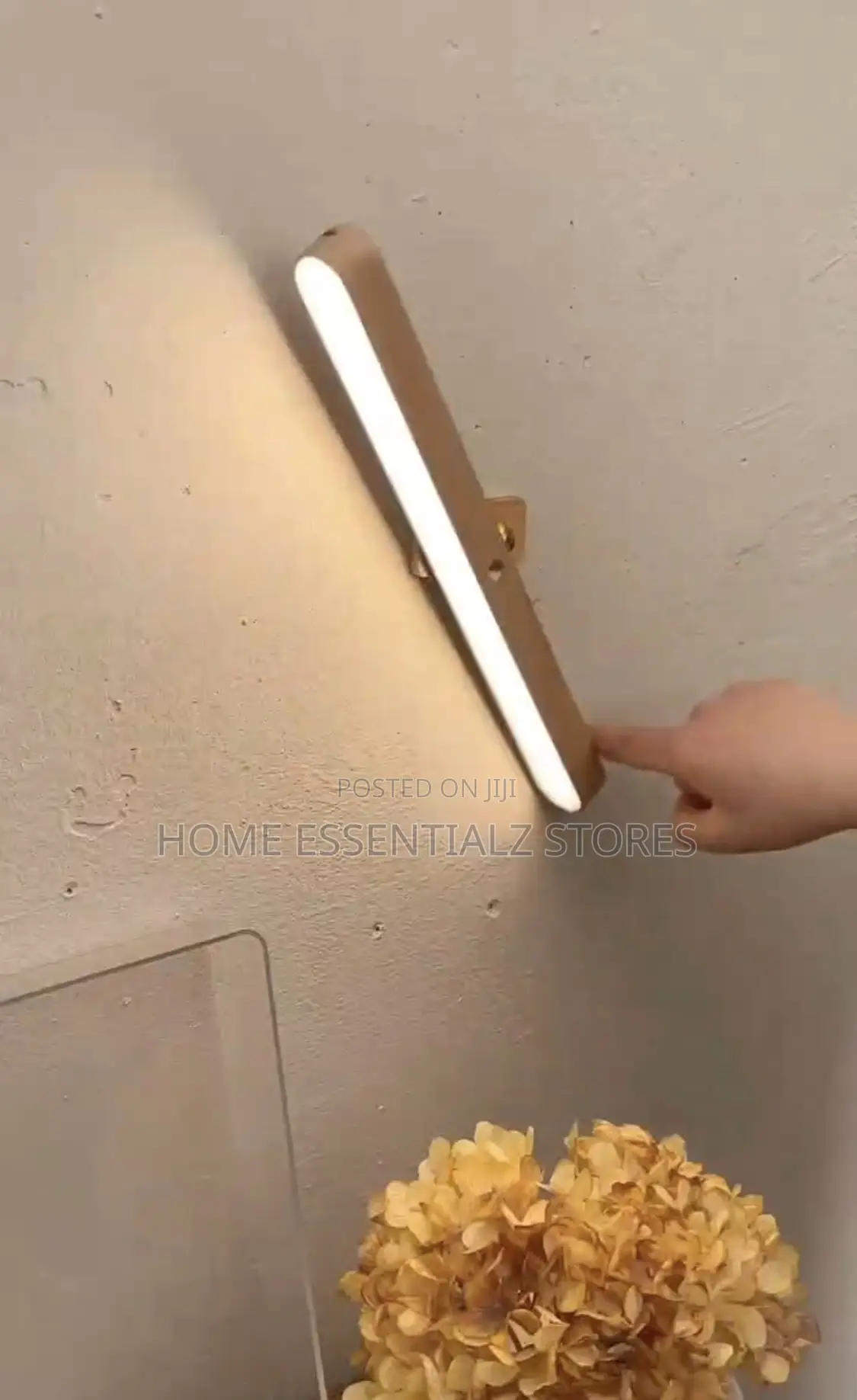 360° Rechargeable Magnetic Wooden Rotating Wall Lamp