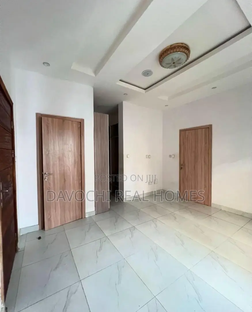 2bdrm Duplex in Orchid Road, Lekki Phase 2 for rent