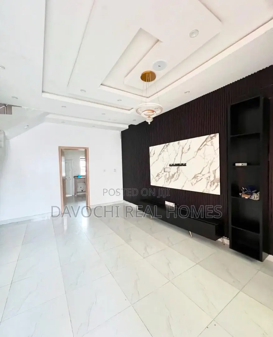 2bdrm Duplex in Orchid Road, Lekki Phase 2 for rent