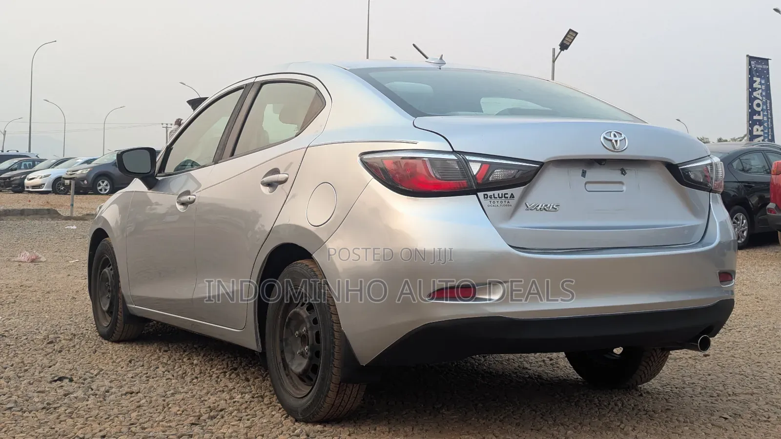 Toyota Yaris LE Sedan 4dr 2019 Silver