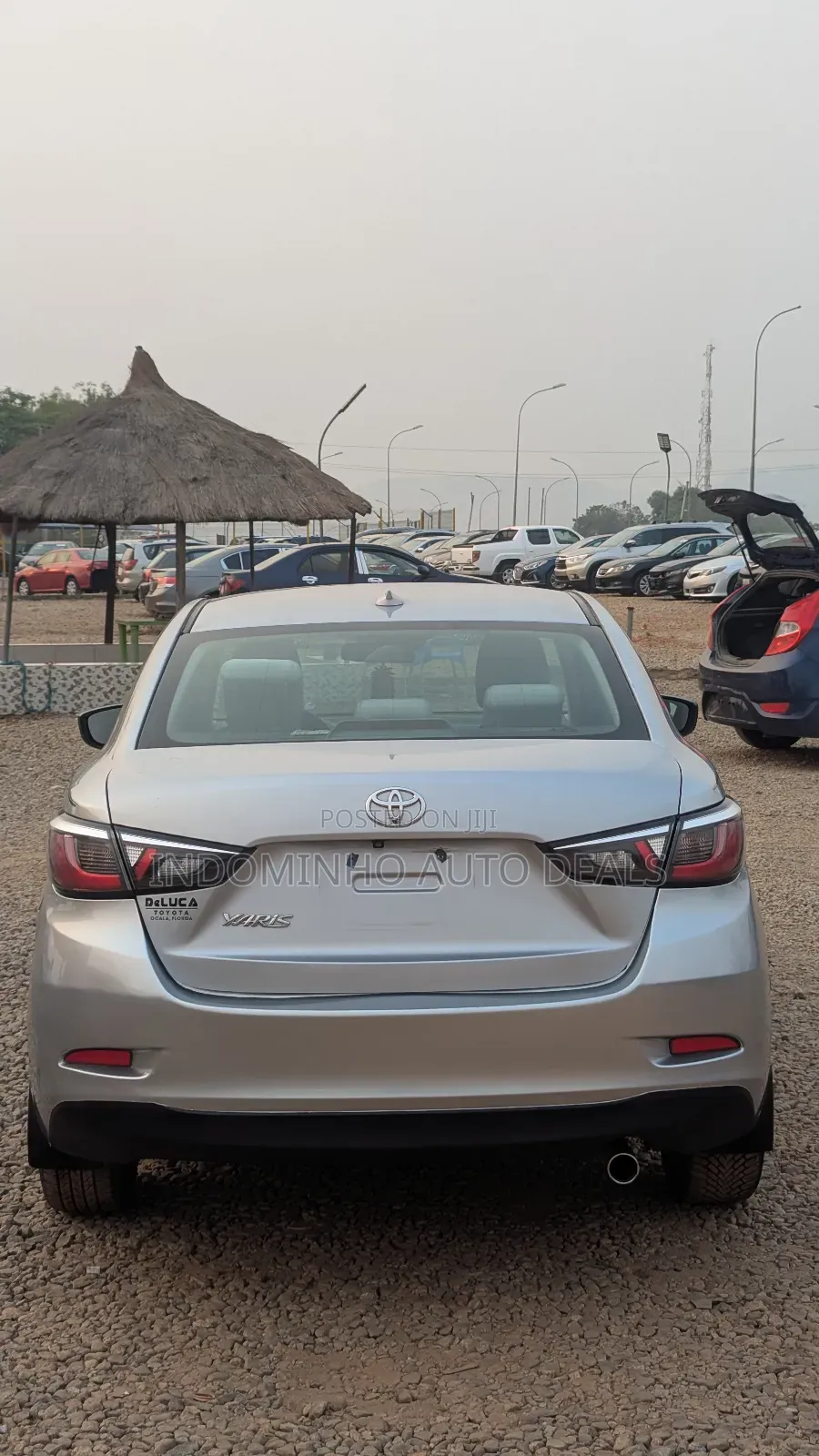 Toyota Yaris LE Sedan 4dr 2019 Silver