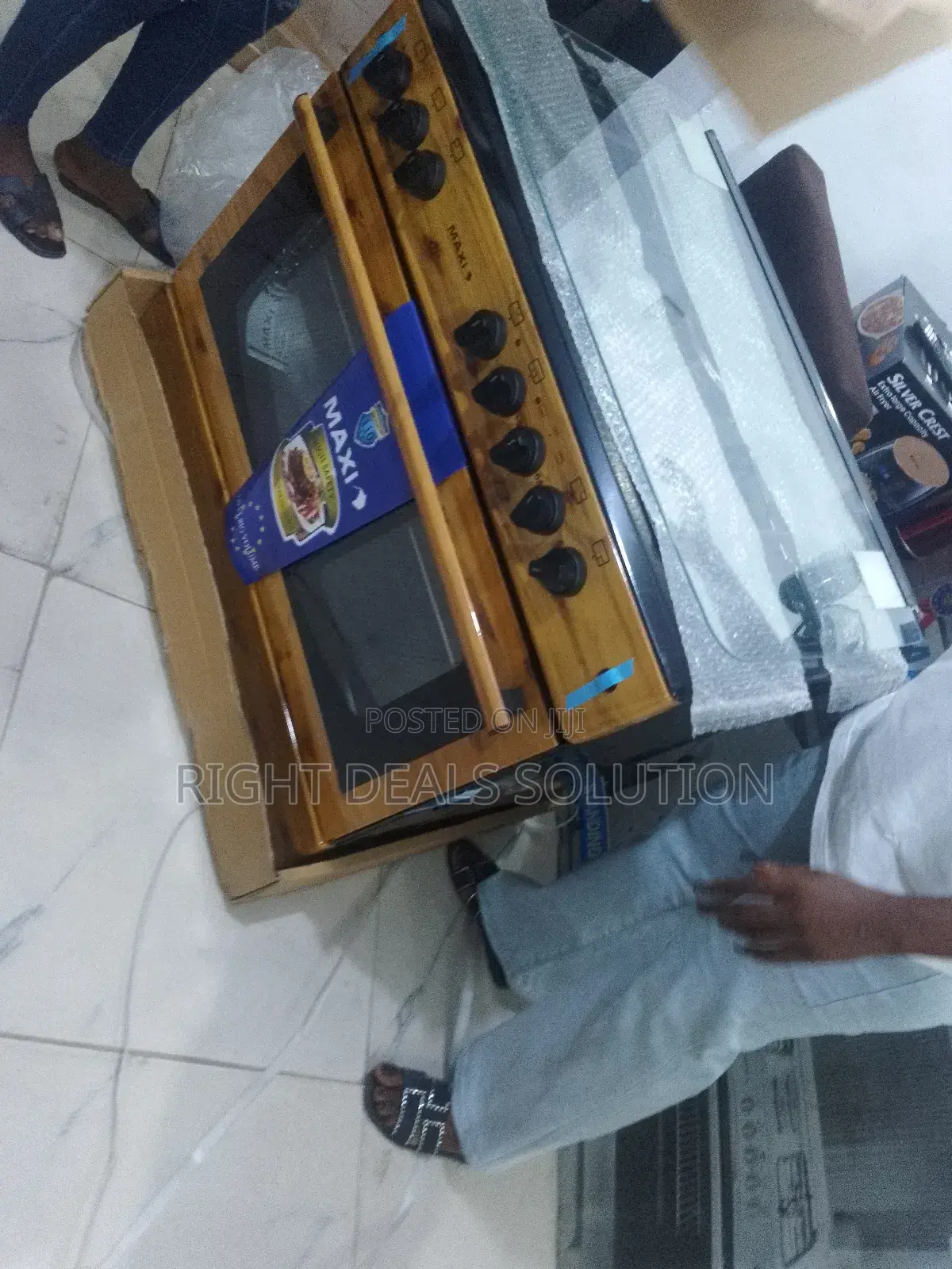 Maxi 4+2 Hybrid Gas Oven With Wood Burner