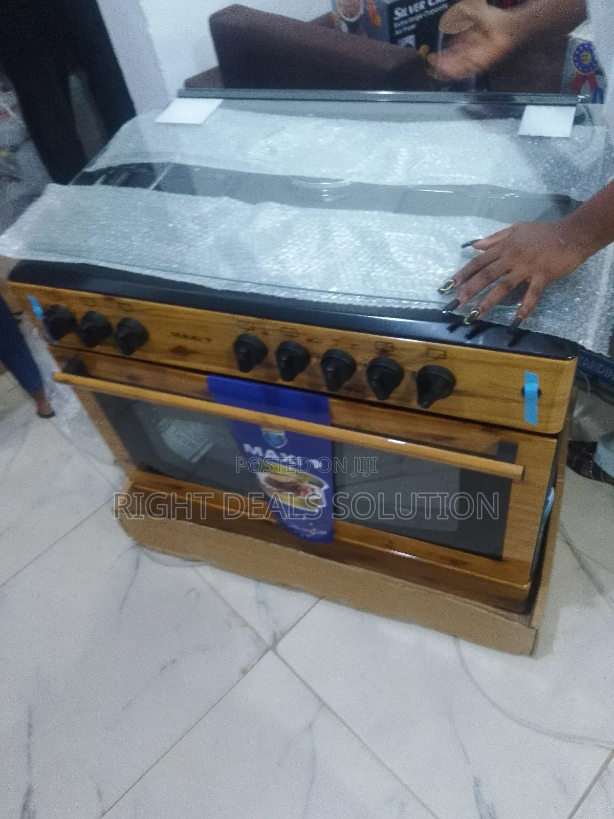 Maxi 4+2 Multi-Fuel Cooking Oven (Gas Wood)