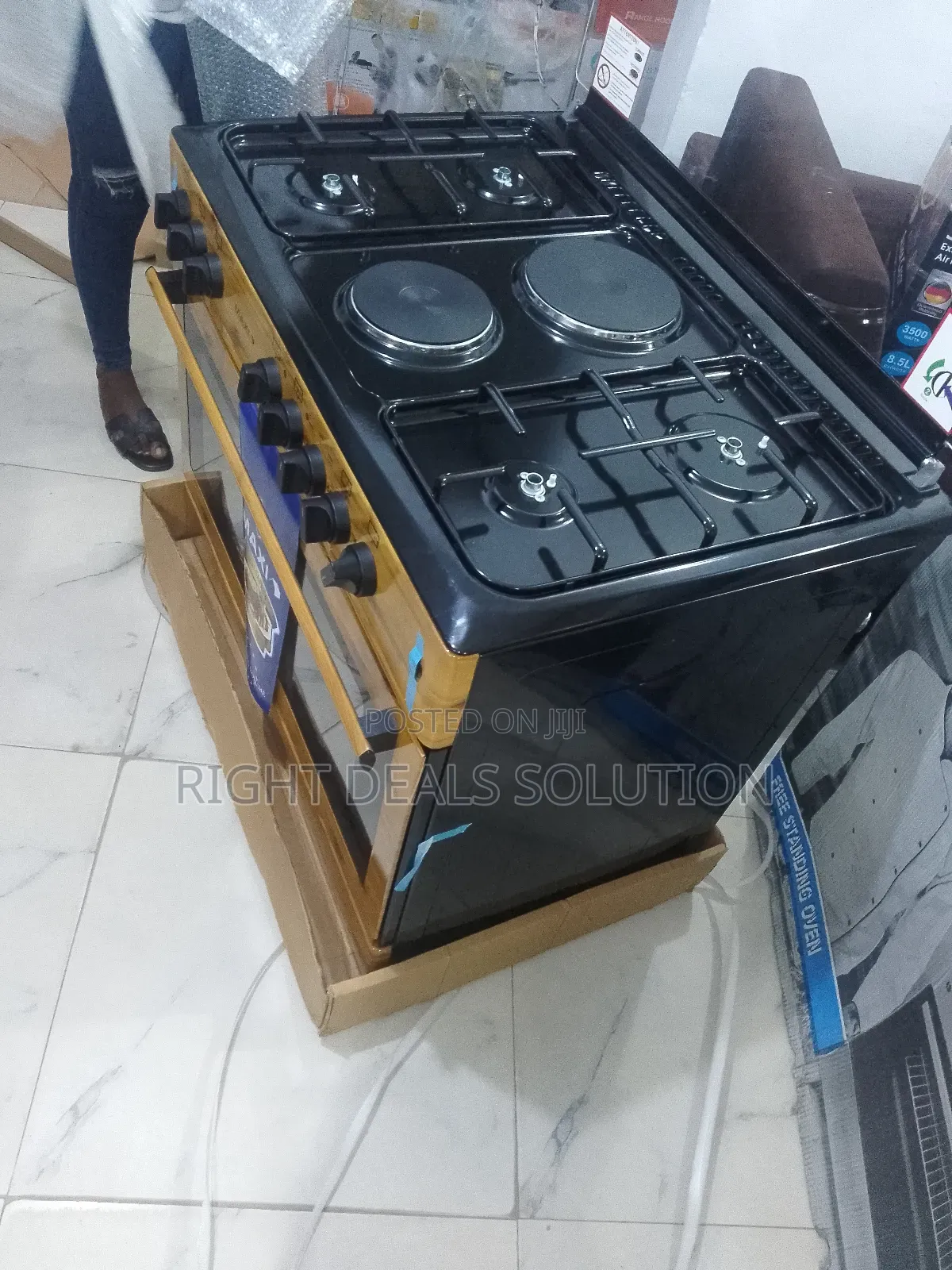 Maxi Hybrid Cooker: Gas Precision Meets Wood-Fired Flavor