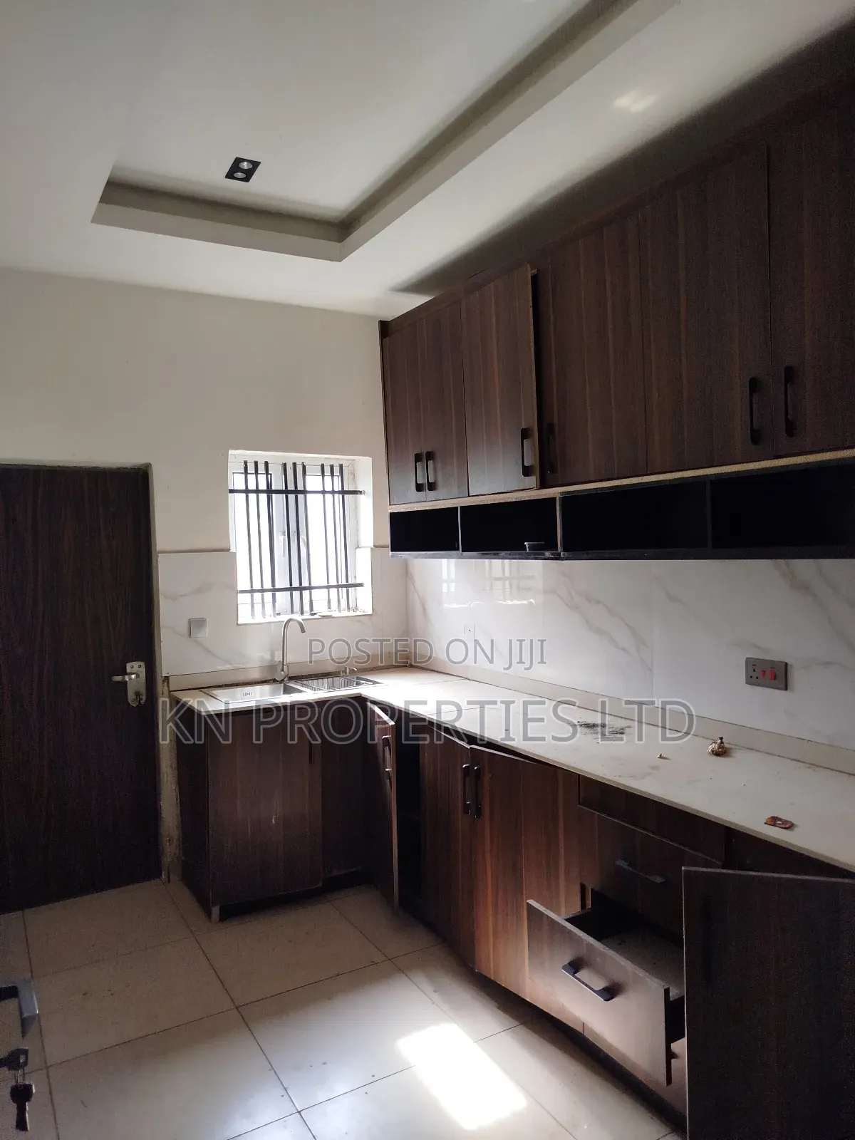 4bdrm Duplex in Estate Katampe for rent