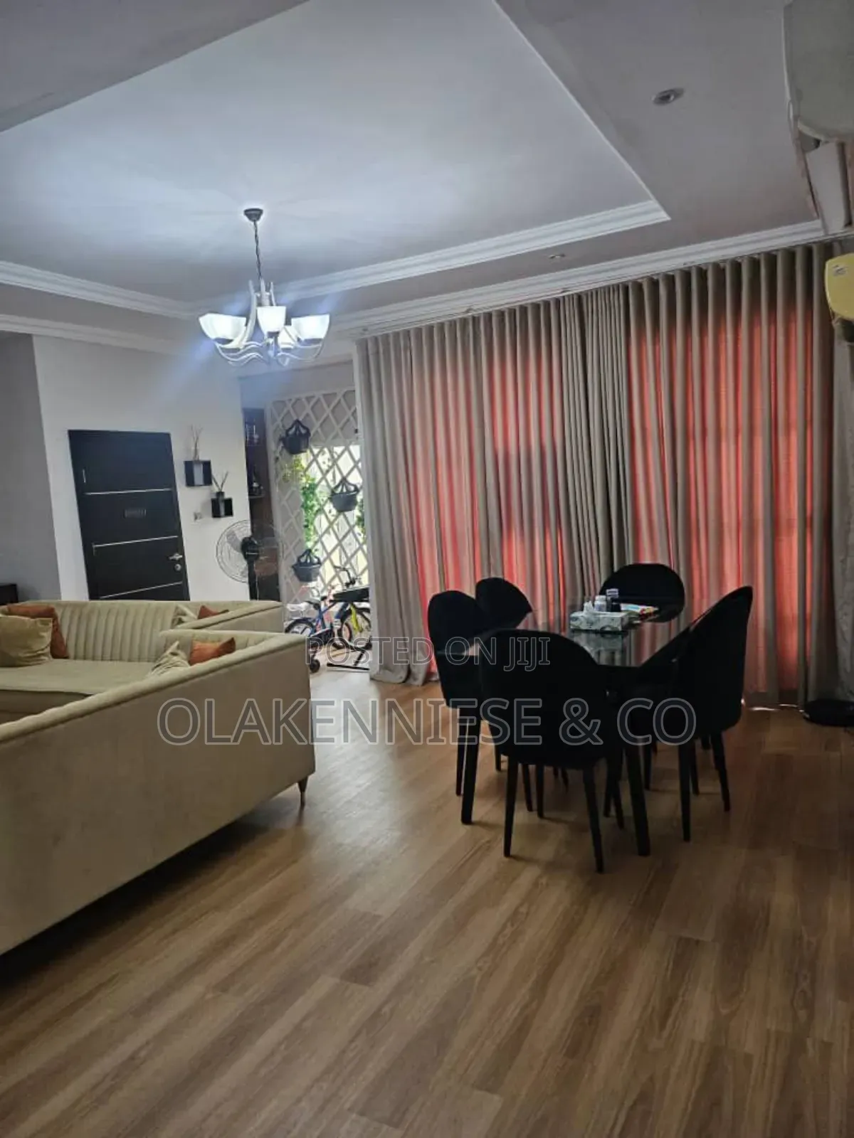 Furnished 3bdrm Block of Flats in Parkview for sale