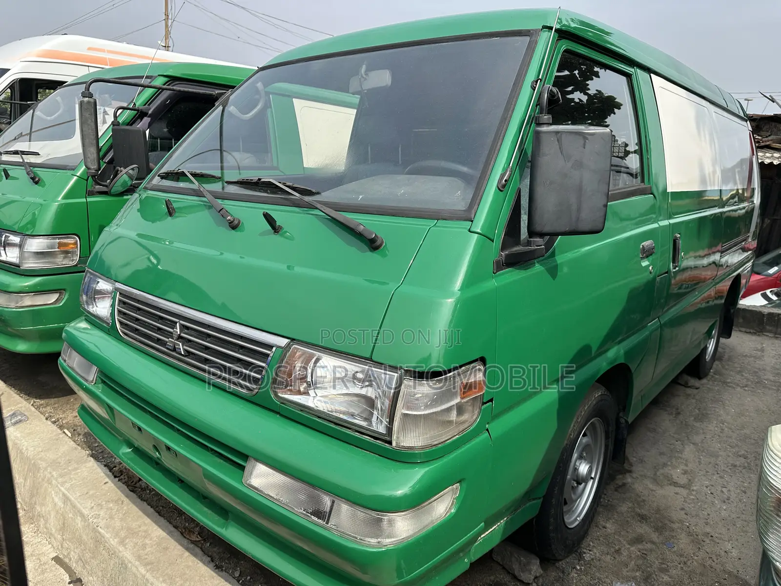 Mitsubishi Delica 2008 Green
