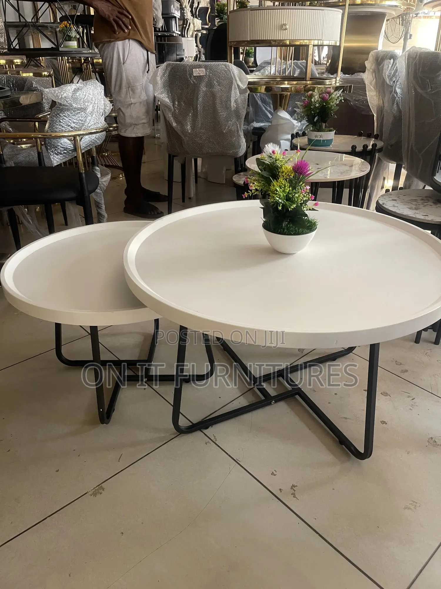 Modern Round Nesting Coffee Table Set – Brown Wood Black Metal