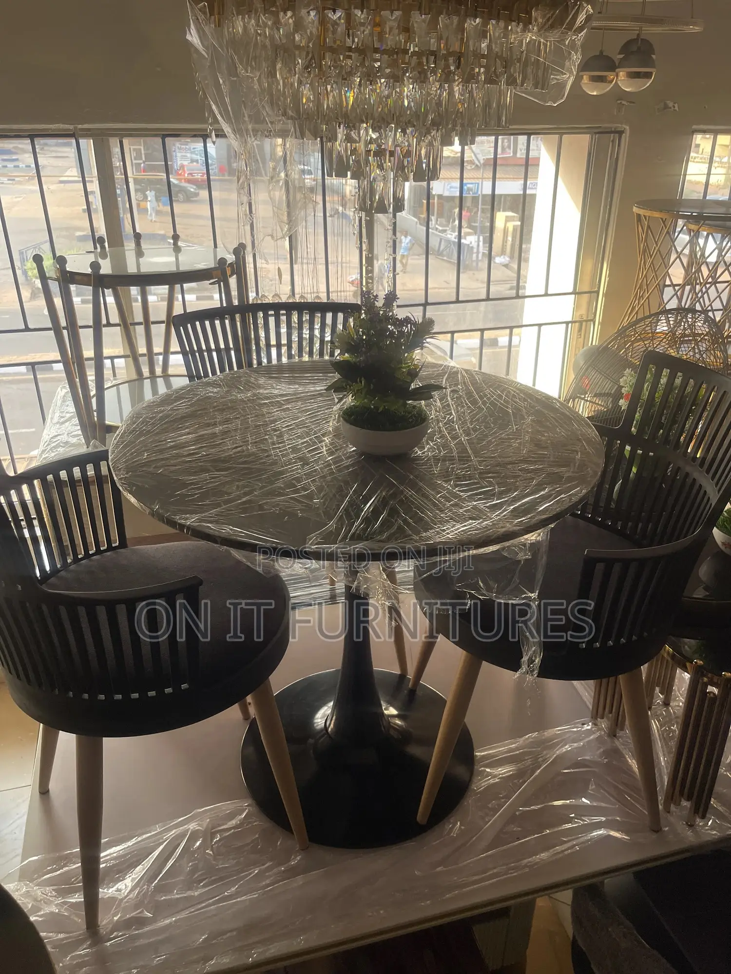 Mid-Century Modern Black Pedestal Dining Set – Table Chairs