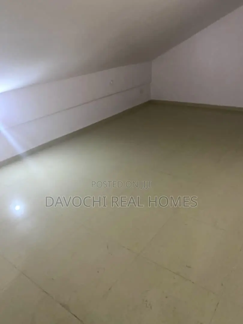 4bdrm Duplex in Sangotedo for rent
