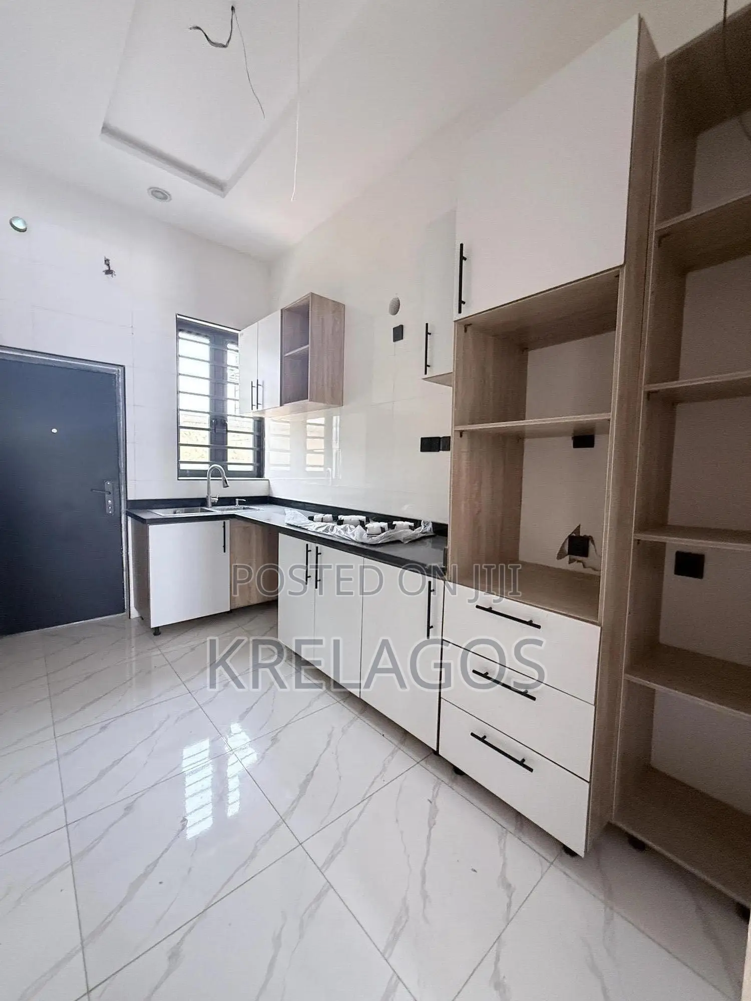 4bdrm Duplex in Ajah, Off Lekki-Epe Expressway for sale