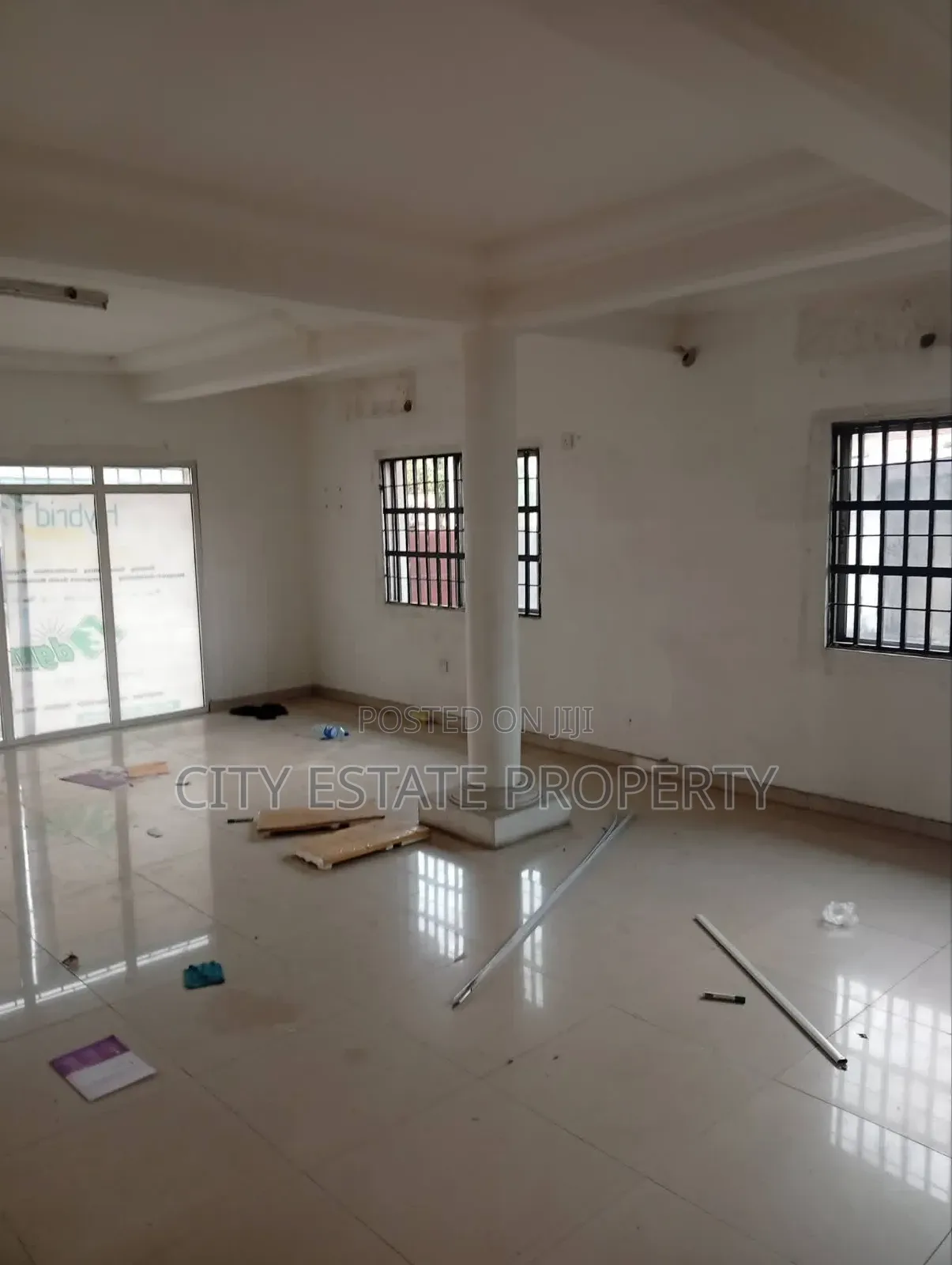 5 Bedroom Office Complex for Rent in Gra Ph