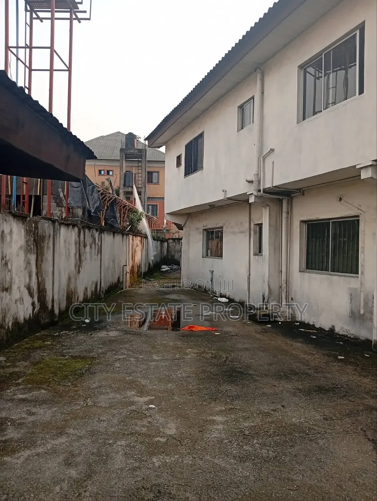 5 Bedroom Office Complex for Rent in Gra Ph