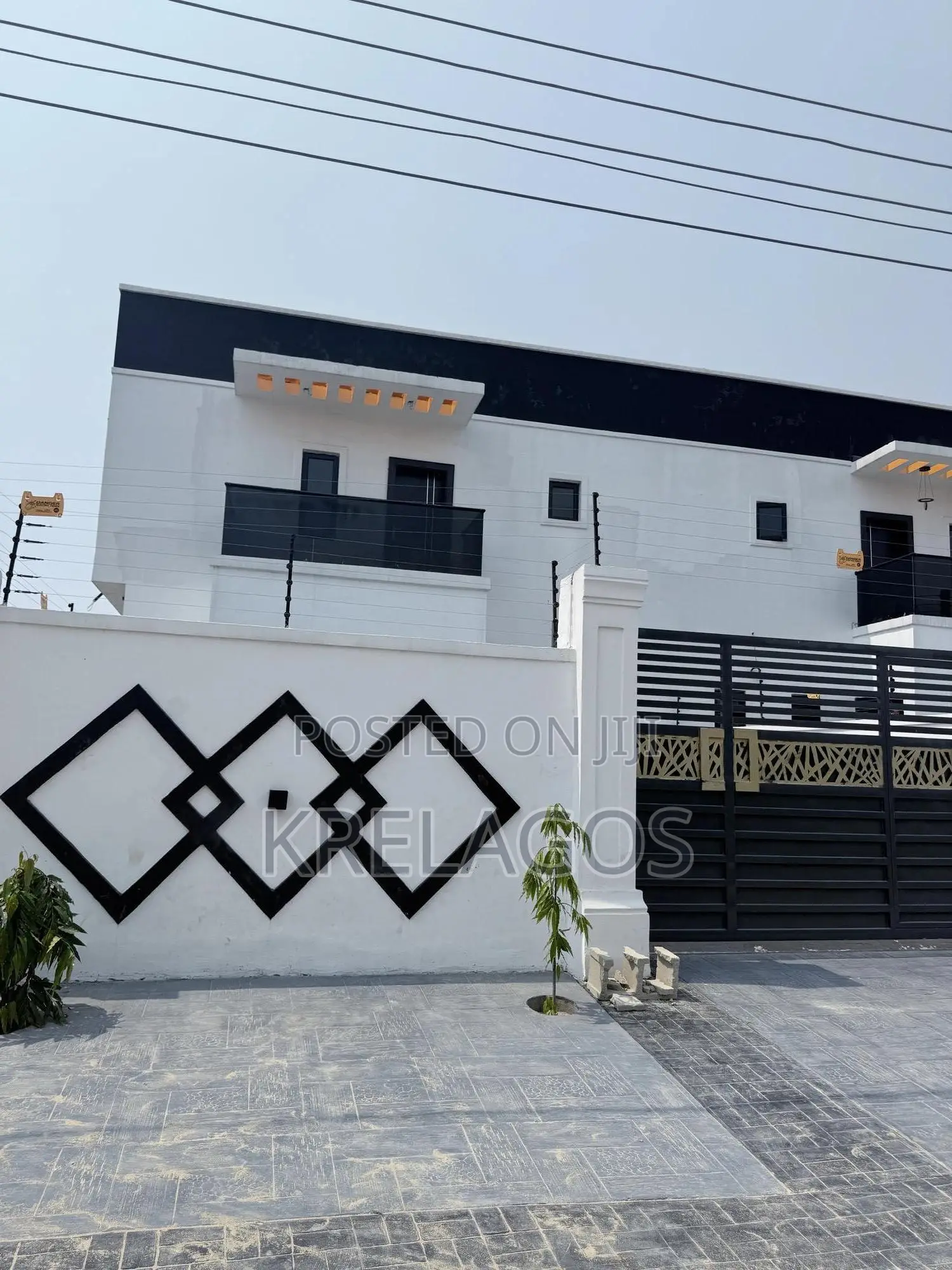 4bdrm Duplex in Ajah, Off Lekki-Epe Expressway for sale