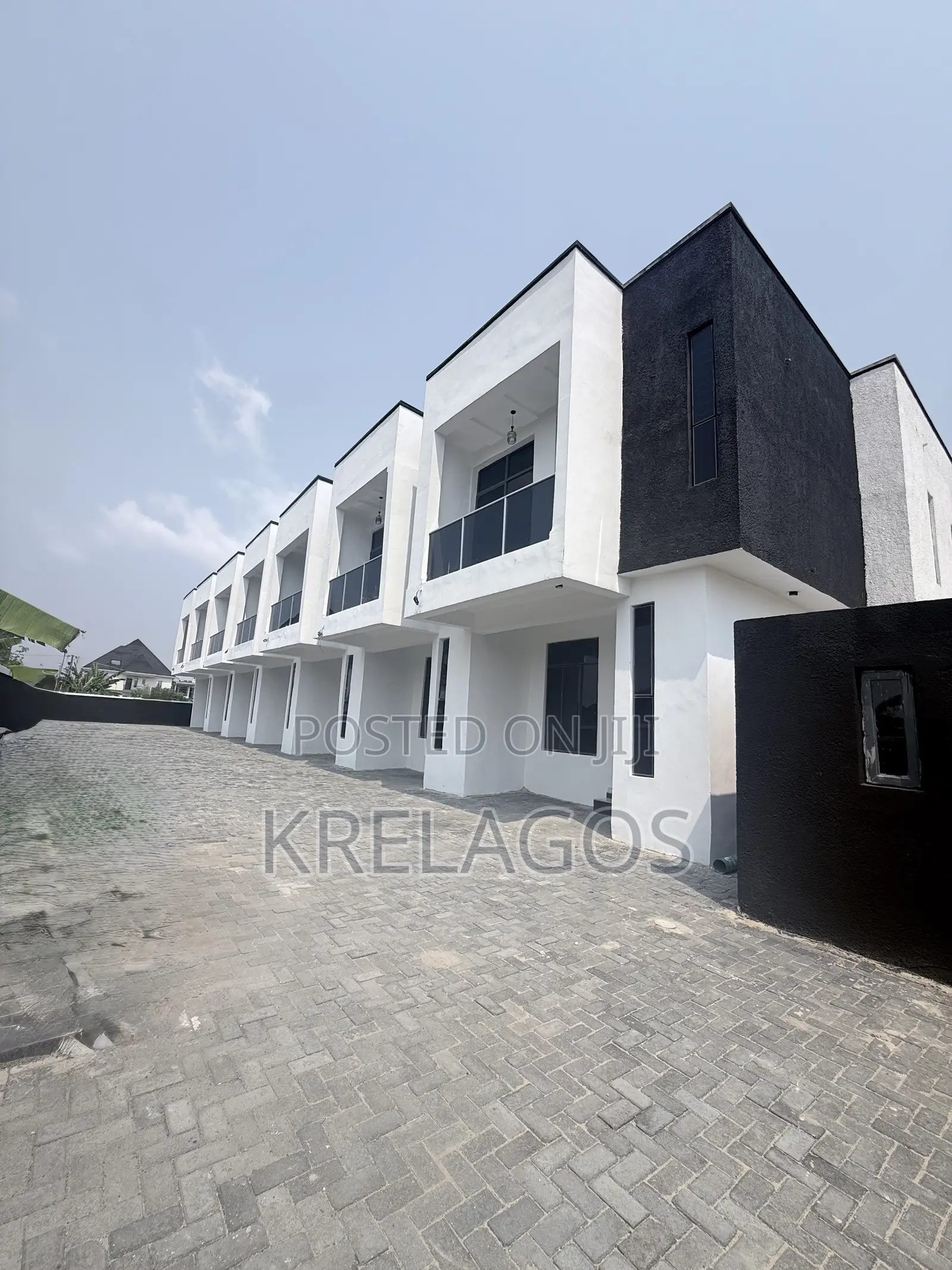 4bdrm Duplex in Ajah, Off Lekki-Epe Expressway for sale
