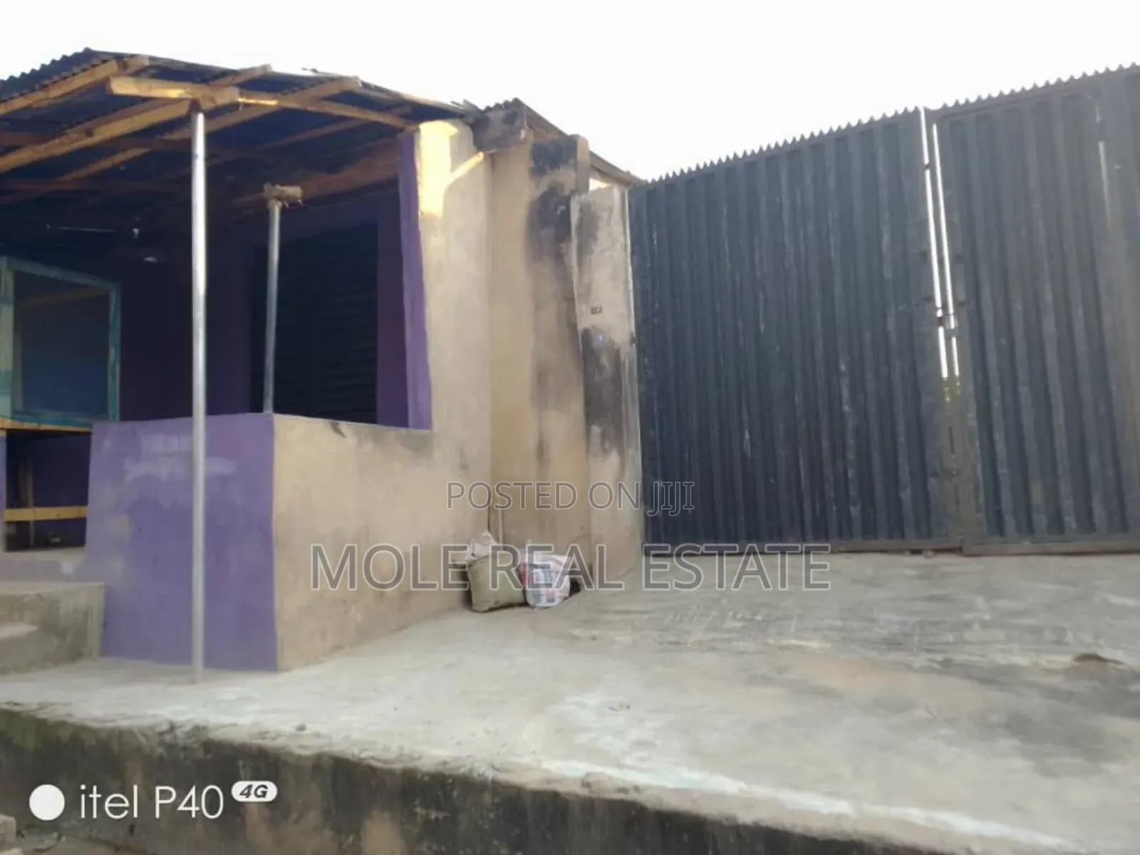 22 Plots Facing Mushin/Oshodi Expressway