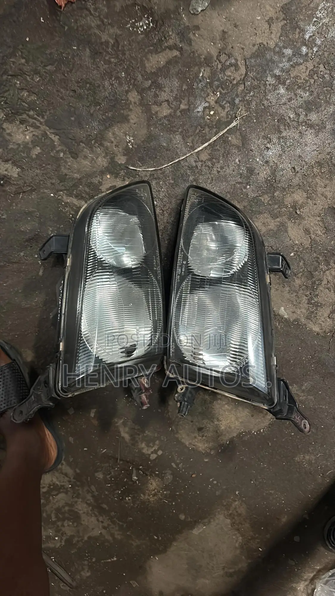 Set Headlights Picnic