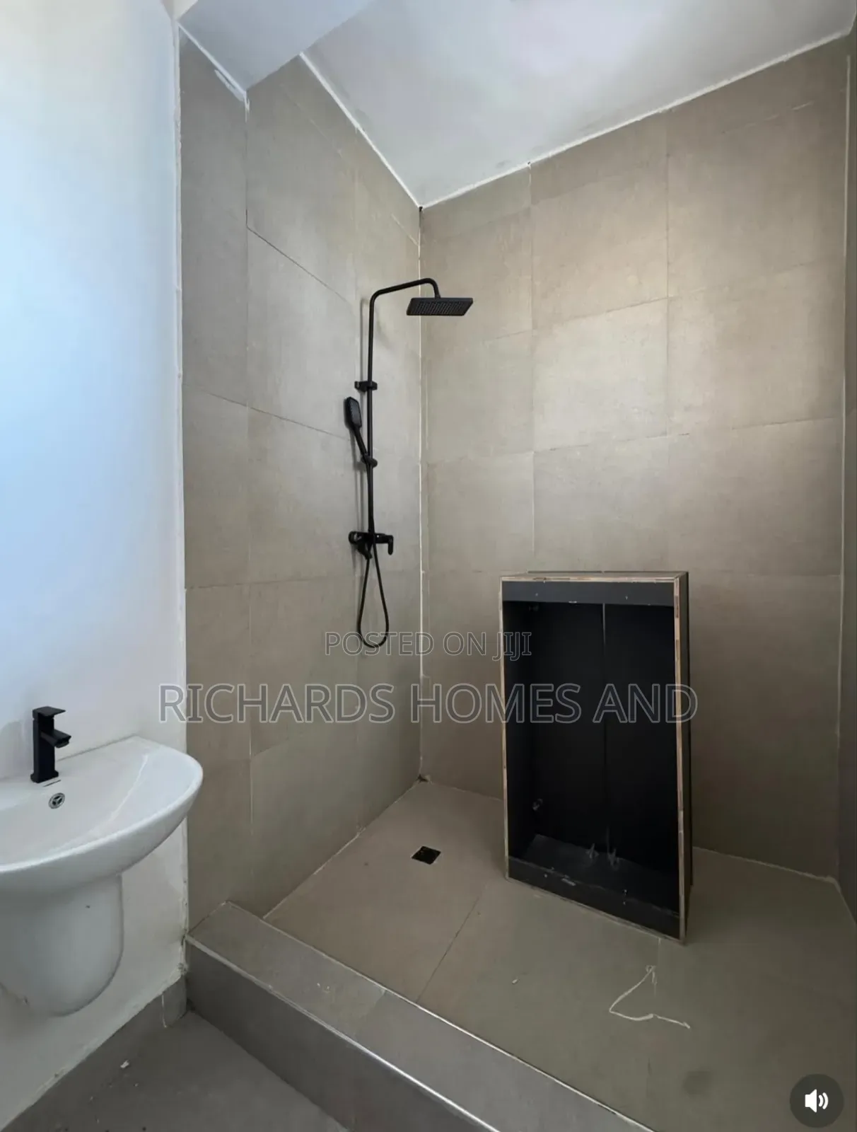 2bdrm Apartment In Ikate For Sale