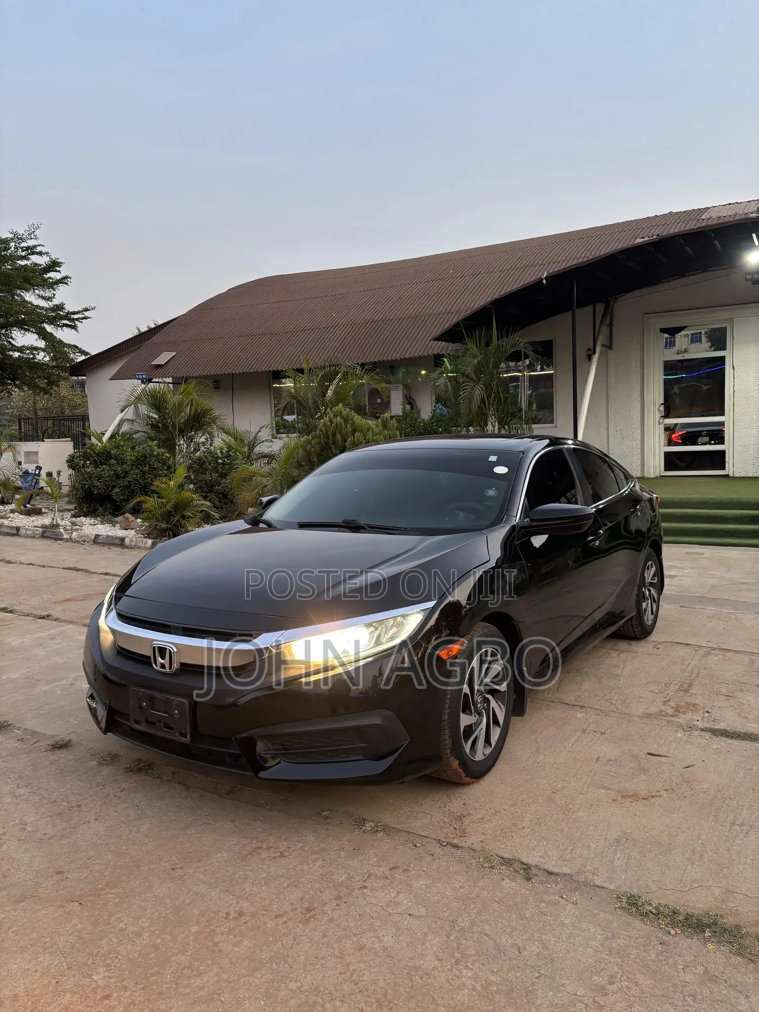 Honda Civic LX Hatchback 2018 Black