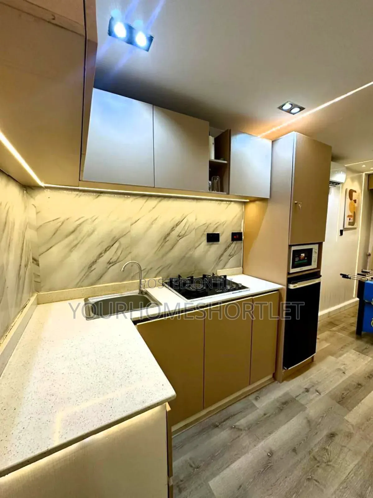 Luxury 1 Bedroom Apartment For That Allows Content Shoot