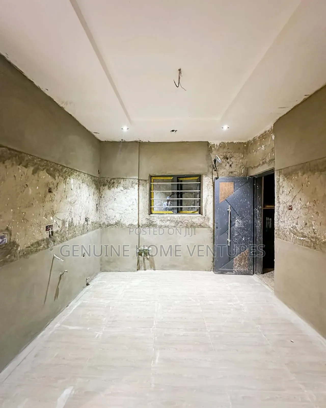 3bdrm Apartment in Yaba for sale