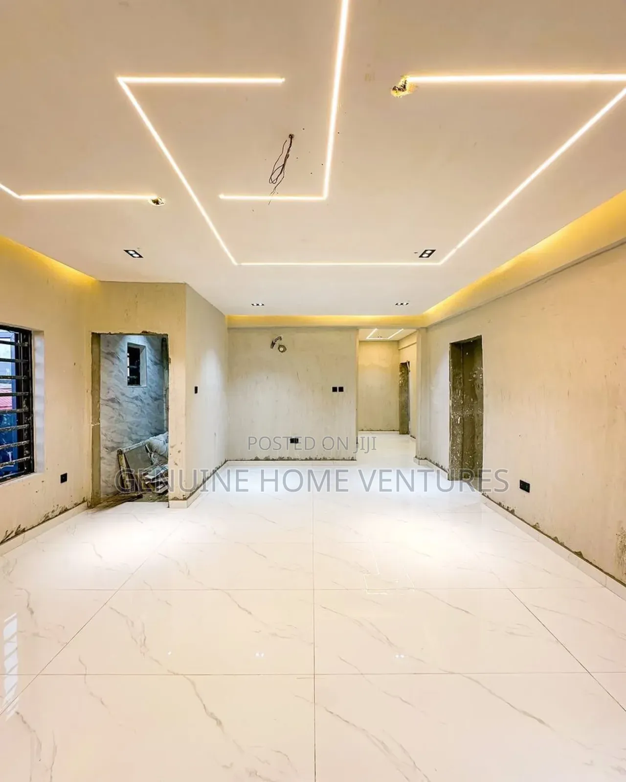 3bdrm Apartment in Yaba for sale
