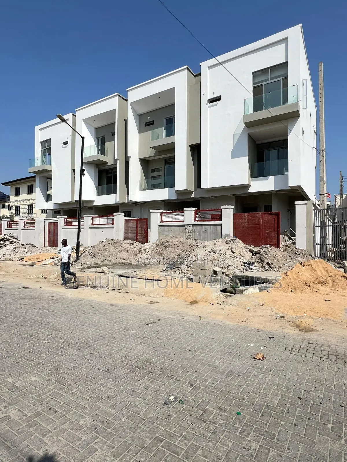 3bdrm Duplex in Lekki Phase for sale
