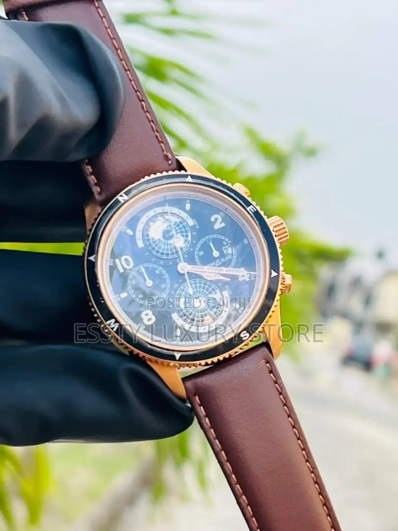 High Quality Mont Blanc Leather Wristwatch