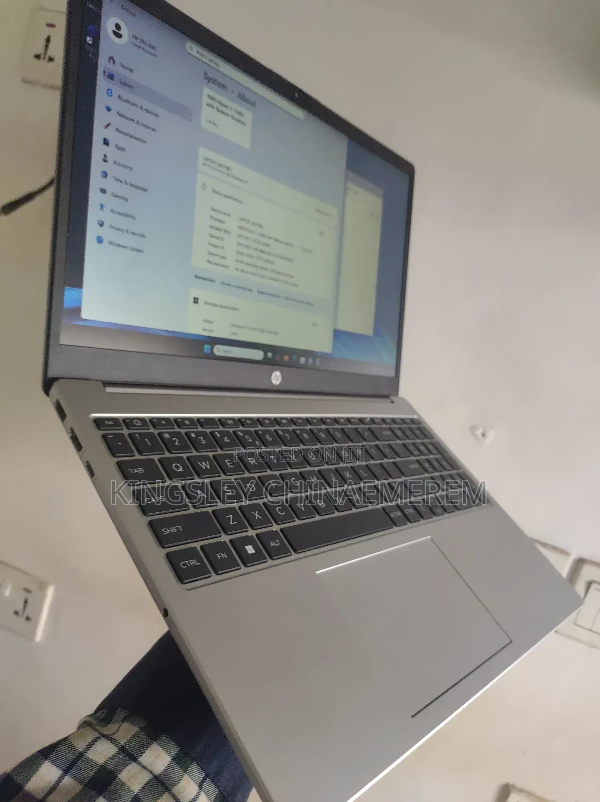 New Laptop HP 255 G8 8GB AMD Ryzen 3 SSD 512GB