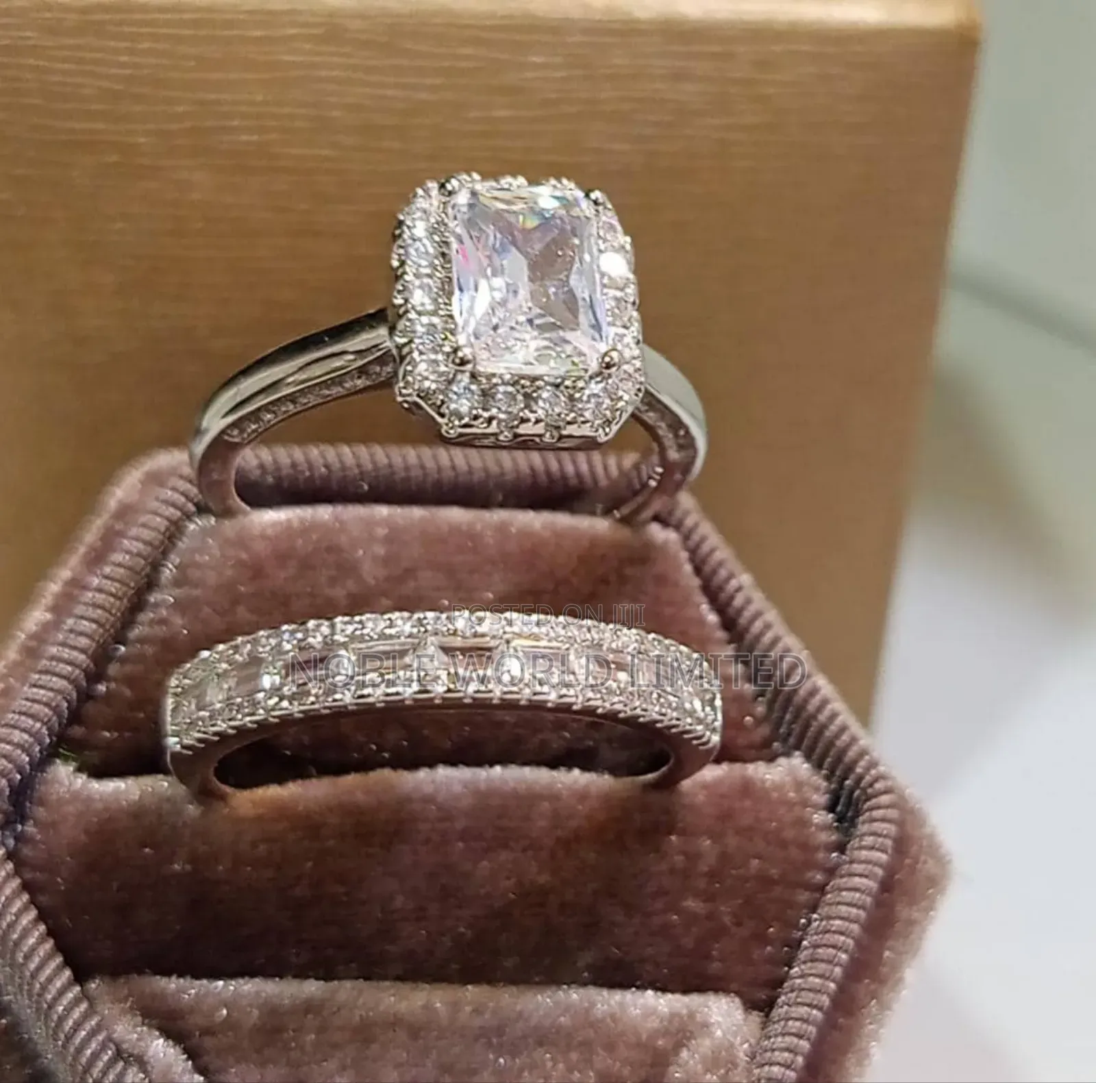 Silver Engagement/Wedding Ring Gl 7d