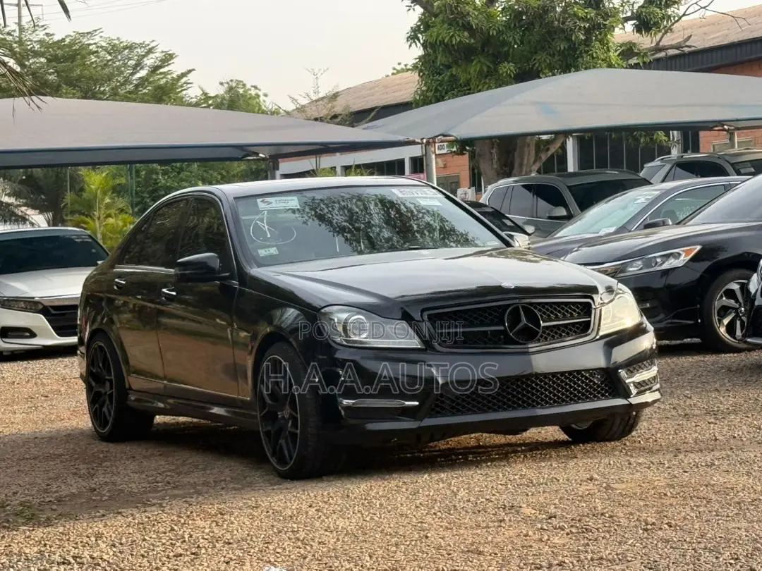 Mercedes-Benz C300 Sport 4Matic Sedan AWD (3.5L 6cyl 7A) 2014 Black