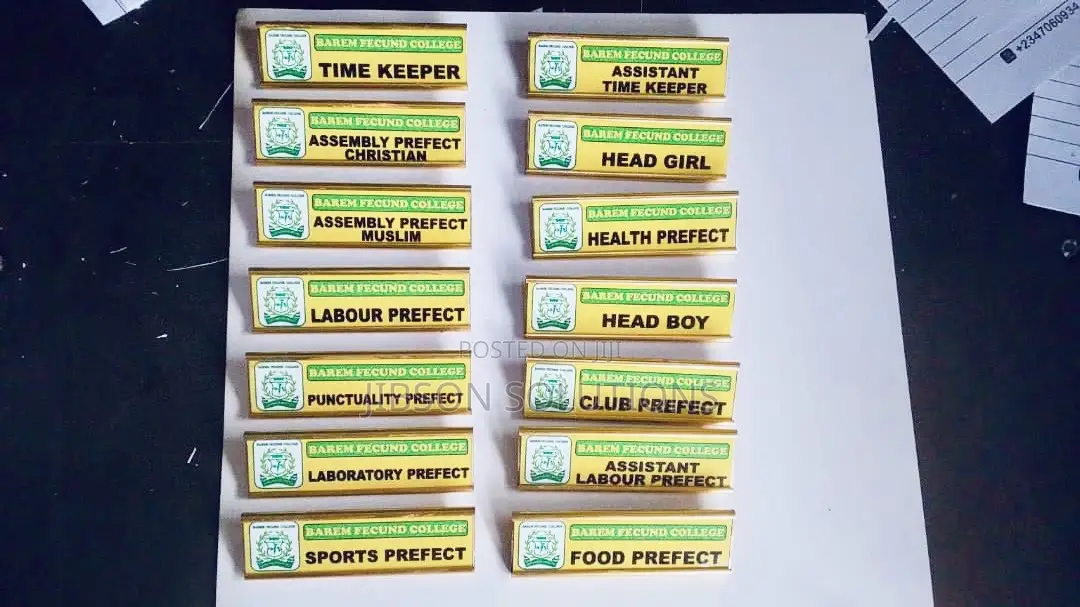 100 Pieces Of Tag Lapel Badge For ₦50,000
