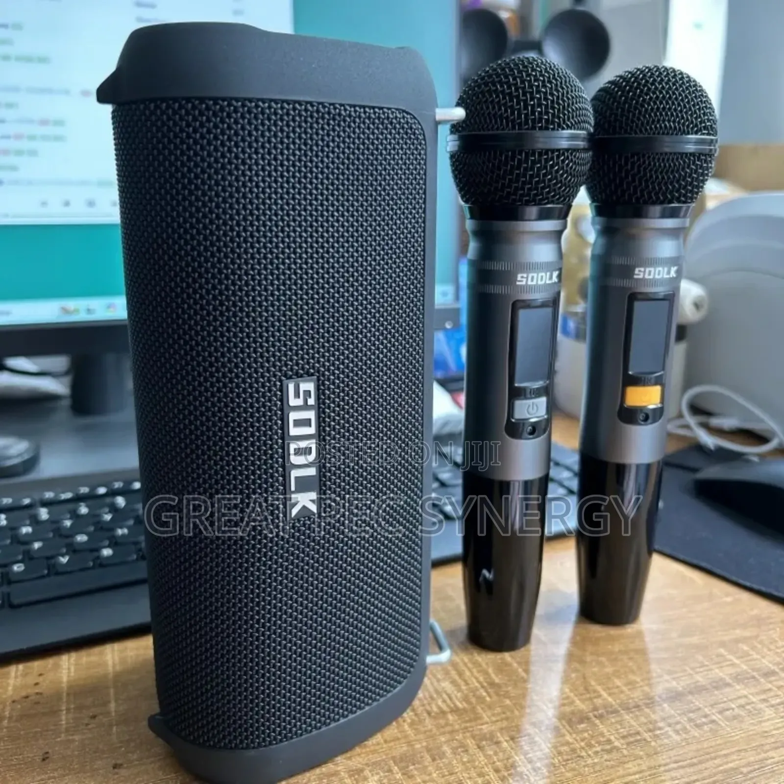 Sodlk T18 Bluetooth Wireless Speakers With 2 Microphones