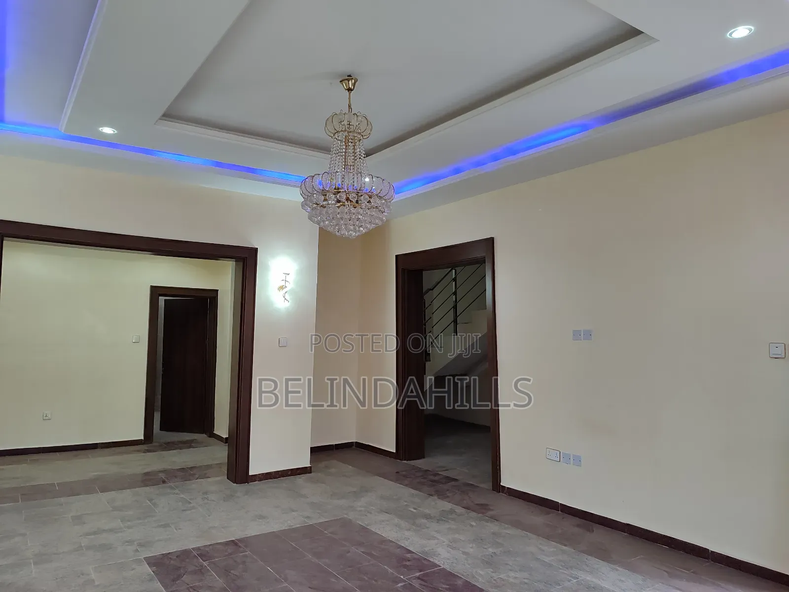 5bdrm Townhouse / Terrace in Idu for rent