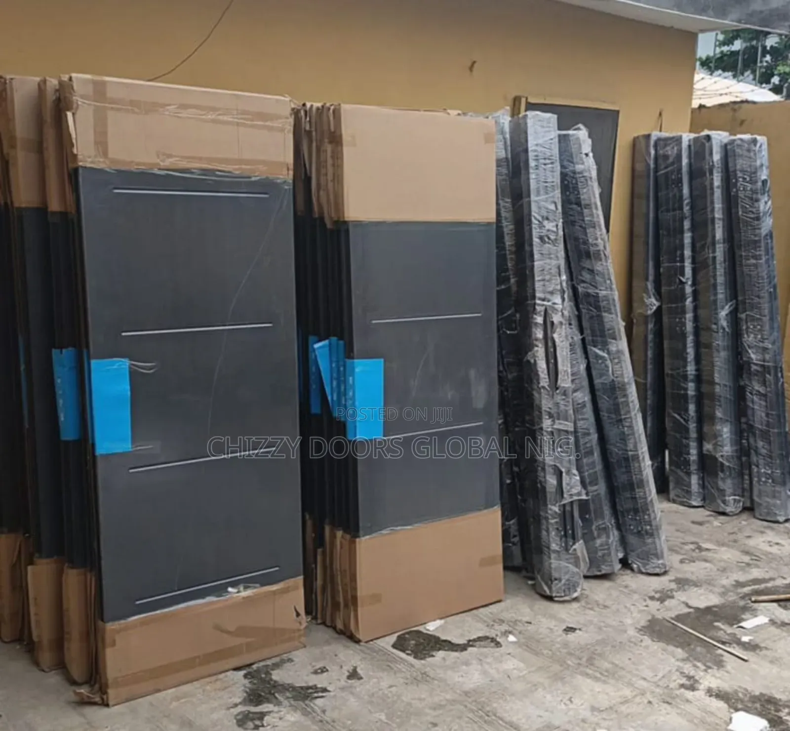 Quality and Standard Israeli Interior Room Size 7ft by 3ft