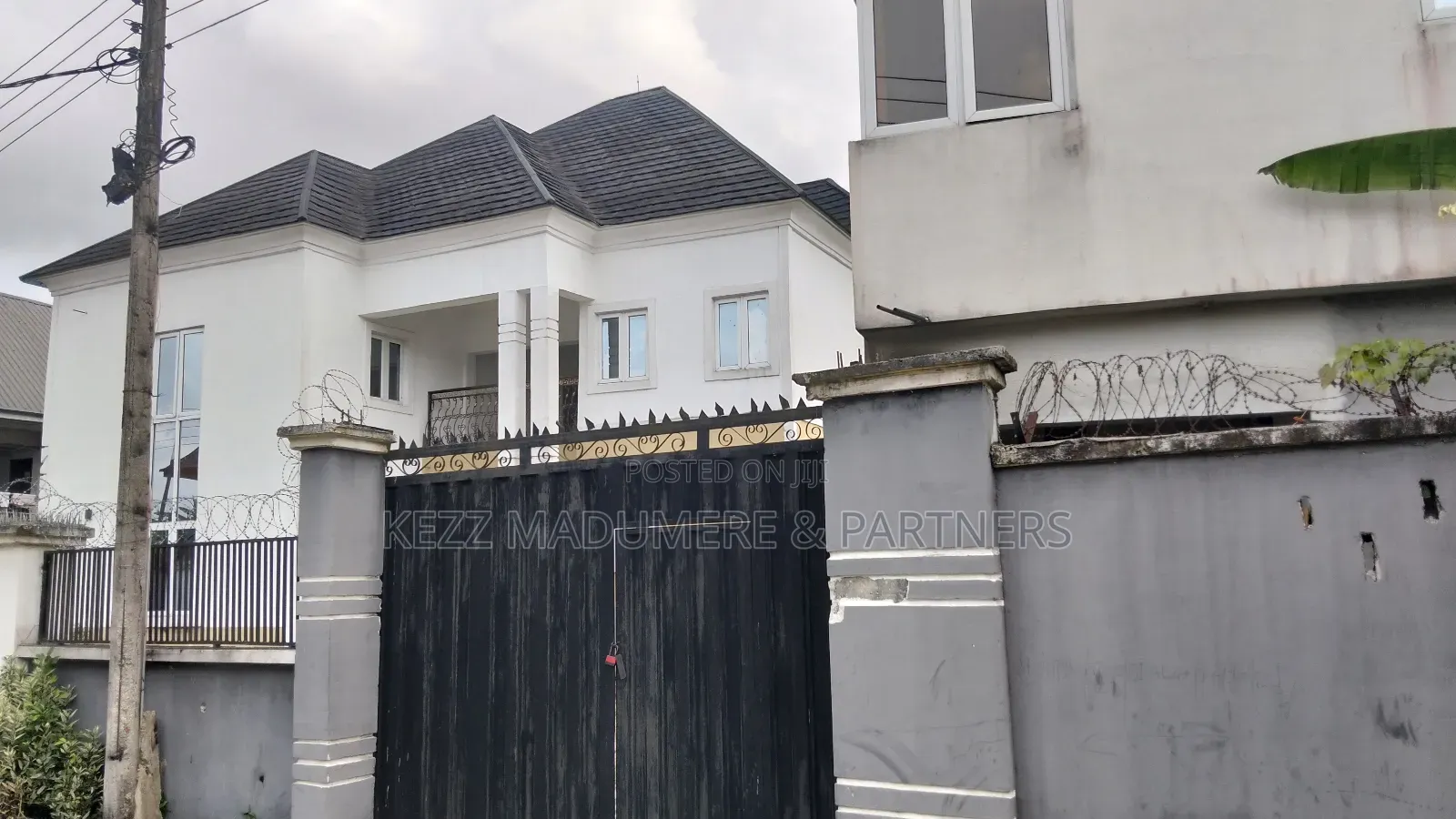 5bdrm Duplex in Akwaka Rumuodomaya , Port-Harcourt for sale