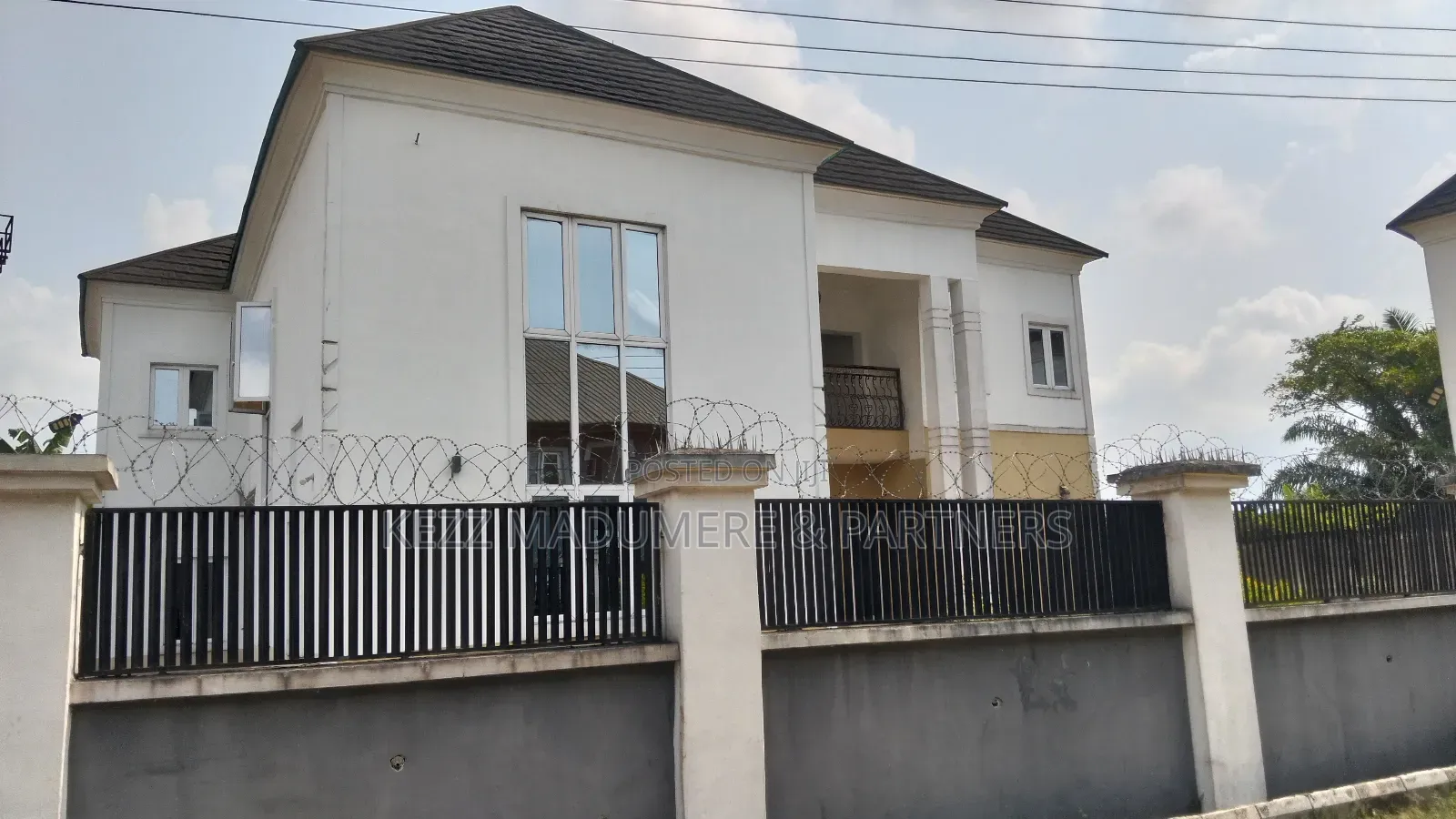 5bdrm Duplex in Akwaka Rumuodomaya , Port-Harcourt for sale